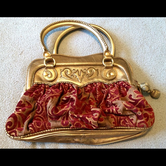 Isabella Fiore Damask Bag - Picture 5 of 13